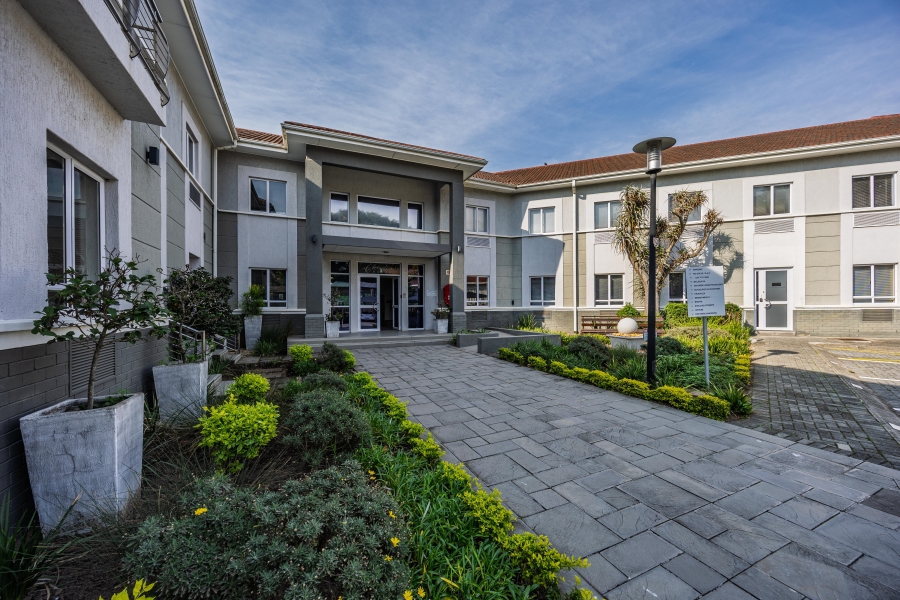To Let Commercial Property for Rent in Selborne Eastern Cape